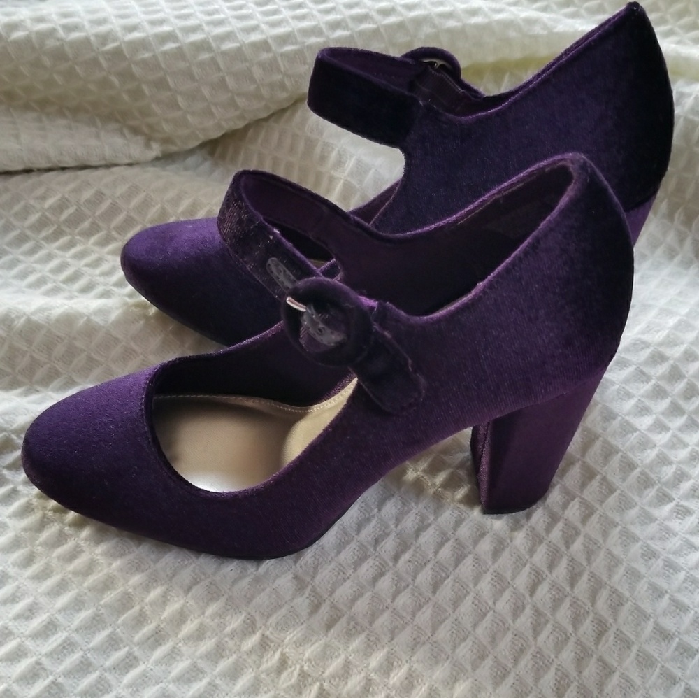 NWT Christian Siriano pumps
